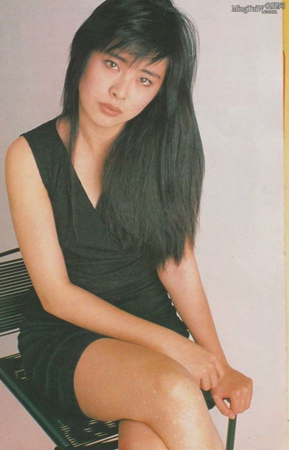 The cold and charming royal sister Wang Zuxian has smooth jade legs(3/3)