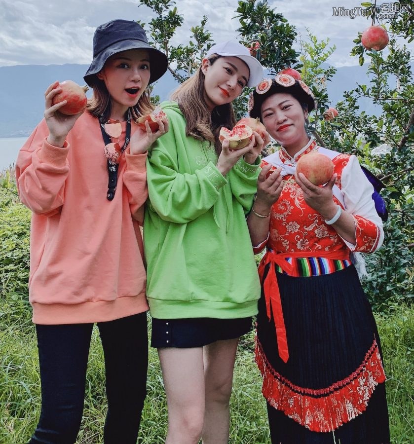 美腿女主播薇娅到云南直播带货(6/7)
