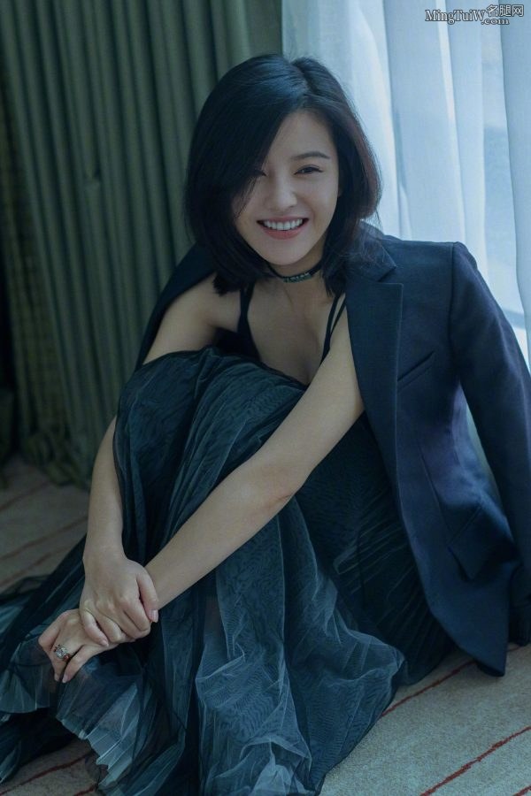 江苏清纯气质美女杨子姗的高跟美足(4/4)