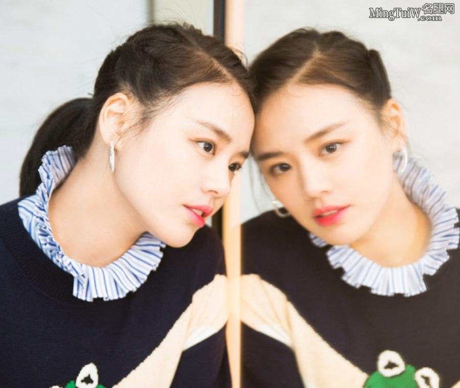 清爽气质美女马思纯的白皙玉腿和脚丫(5/12)