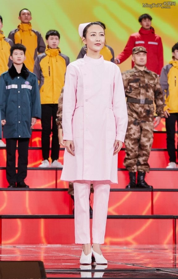 女明星王鸥穿护士服戴护士帽太美了(7/7)