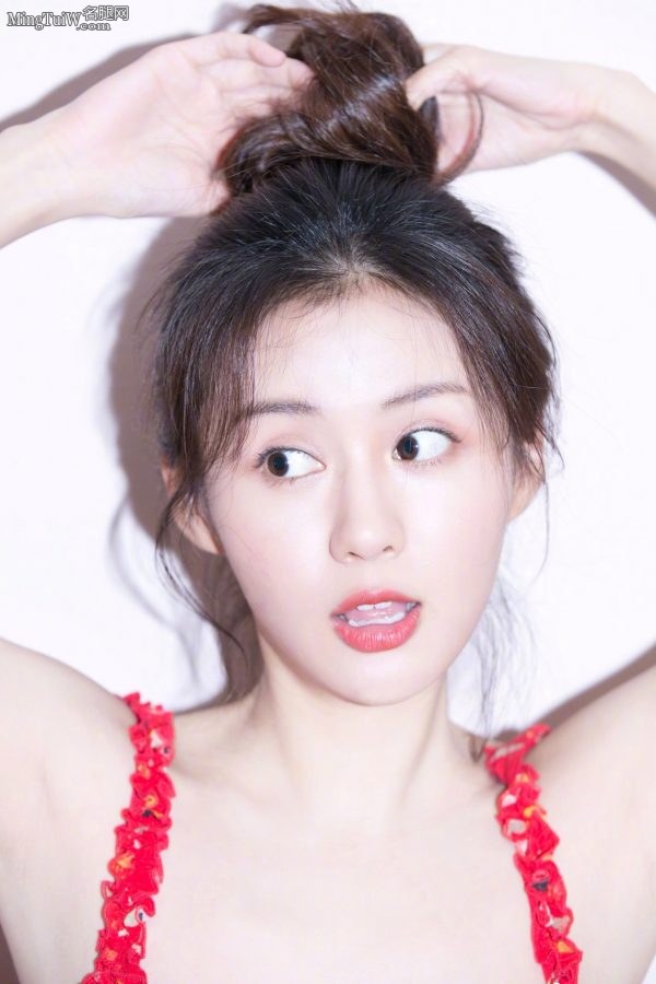 The cute girl Zheng Hehui opened her mouth and had a bold idea(3/4)