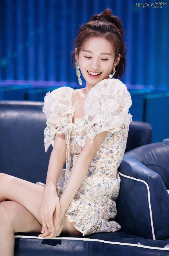 新生代女明星郑合惠子白腿超细像吸管(6/9)
