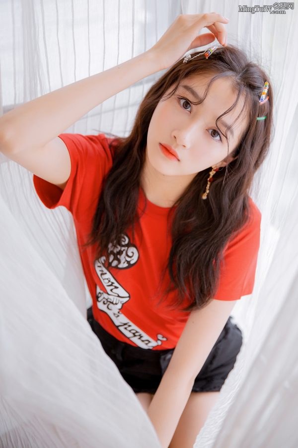 活力少女关晓彤这两条大长腿太漂浪了(4/4)