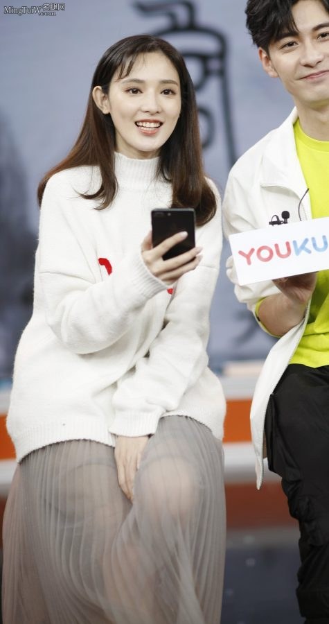 彭小苒长得有点像李小璐？(3/3)