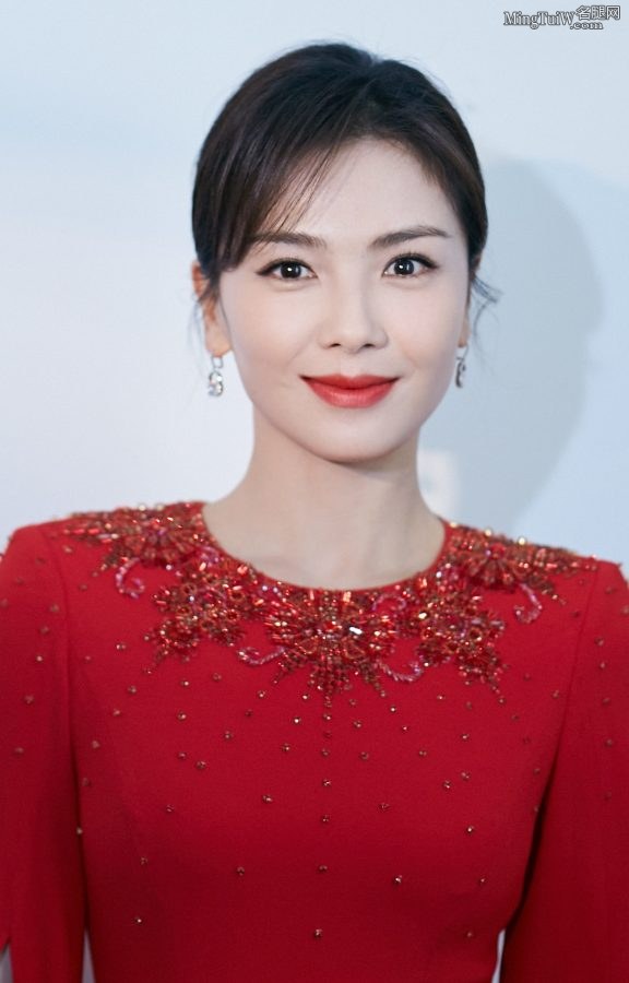 来一组刘涛的脸部特写美图(1/5)