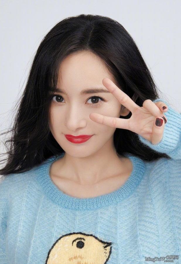 高颜值的美少女杨幂美腿加红唇魅力爆表(4/9)