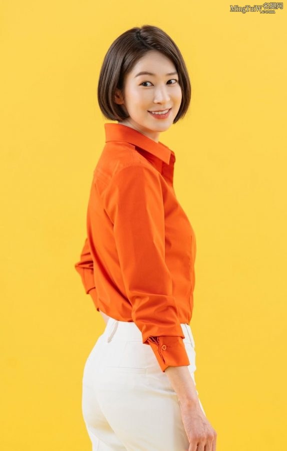 韩国美女演员吴惠媛白裤高跟露脚背（第4张/共7张）