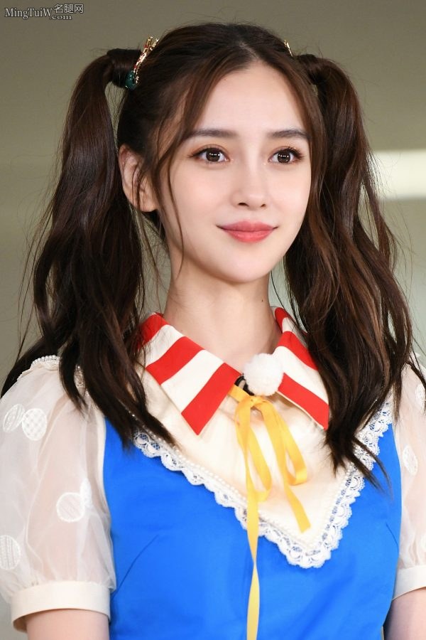 双马尾少女造型杨颖细腿短筒袜卡哇伊(3/5)