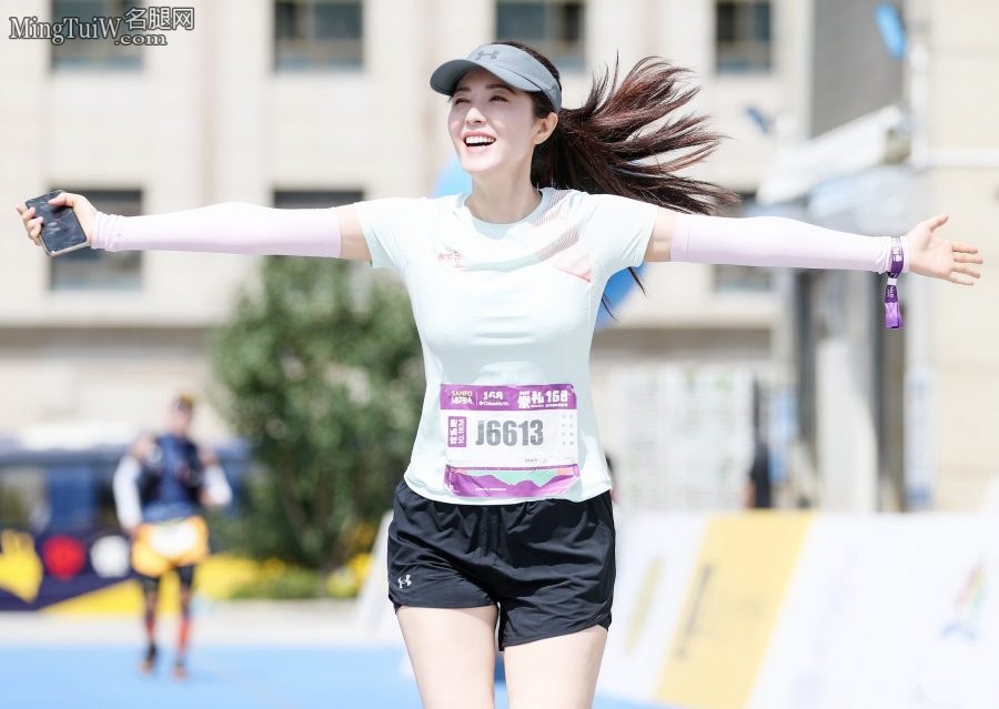 俪量女子跑团健康结实的大长腿们(10/14)