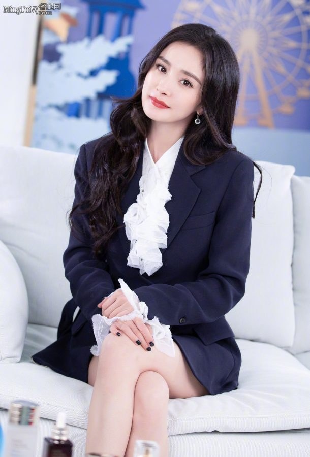 大幂幂的这双长腿性感的要爆炸(5/6)