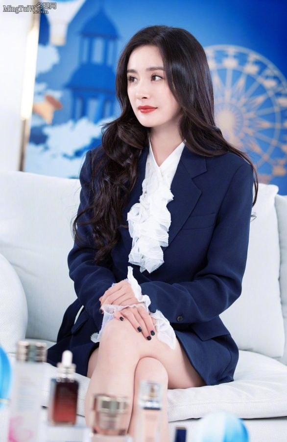 大幂幂的这双长腿性感的要爆炸(6/6)
