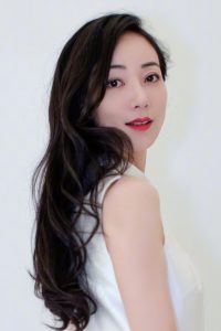 古典气质美人韩雪波浪长发美脸精致