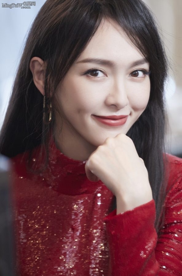 美女明星唐嫣高品质脚丫和可爱的小嘴(4/9)