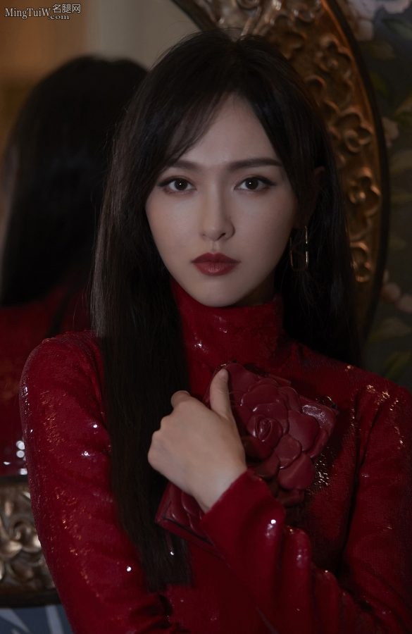 美女明星唐嫣高品质脚丫和可爱的小嘴(9/9)