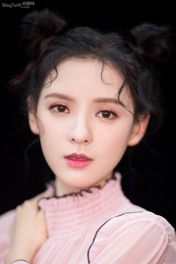 哪吒头张予曦这小脸蛋也太美了吧(2/6)