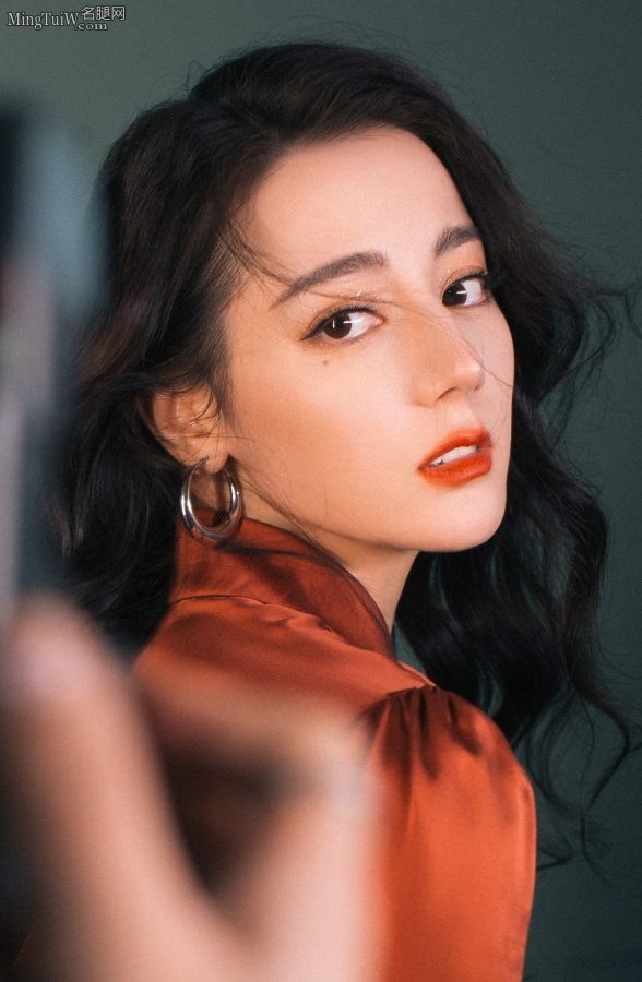 迪丽热巴的盛世美颜 这脸谁都受不了(5/7)