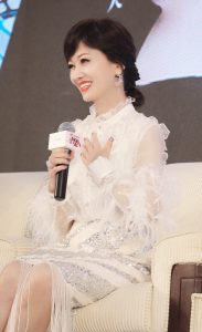 古风古韵赵雅芝玉足踩细高跟鞋惊艳