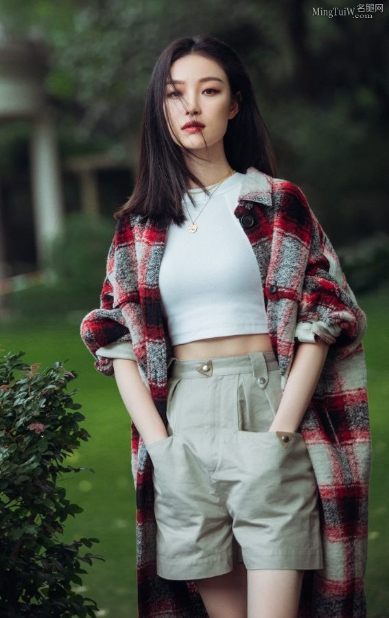 倪妮白皙的玉腿美照(10/13)