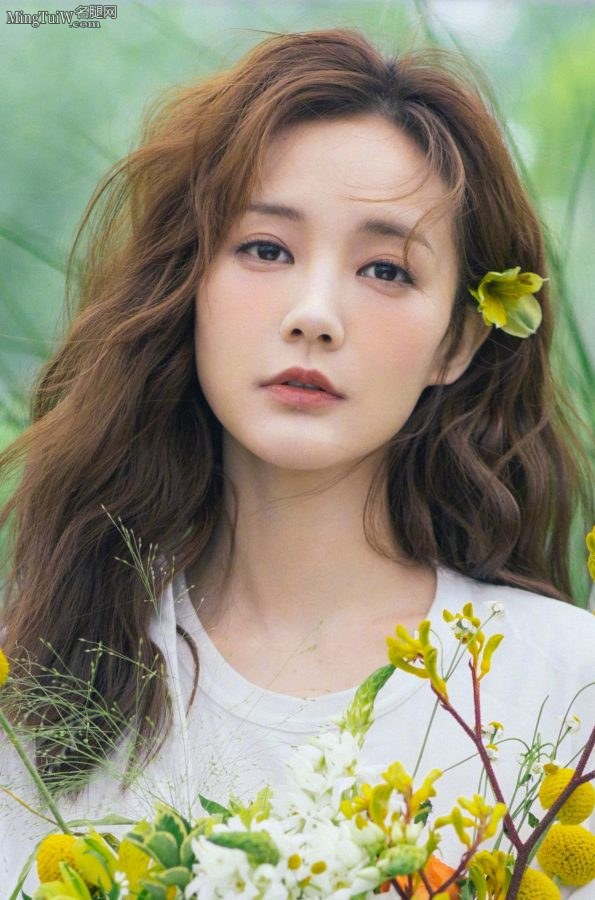 李一桐美腿吸睛长得太绝了(2/3)