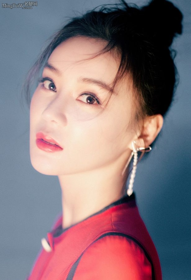 女星袁姗姗现场梦幻般的玉足(5/6)