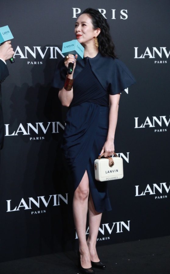 章子怡产后复工秀美腿踩高跟身材恢复几乎完美(15/15)