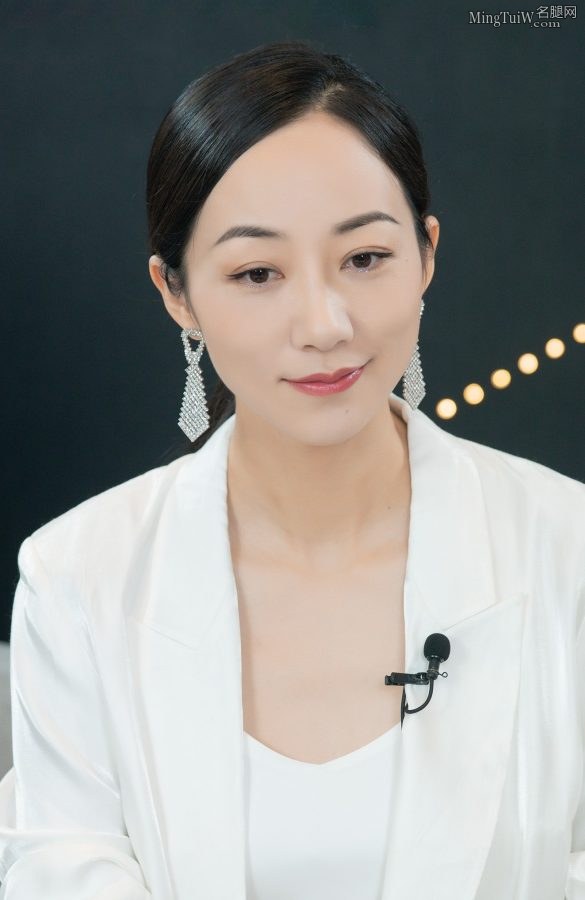韩雪御姐气质脸美脚靓(7/8)