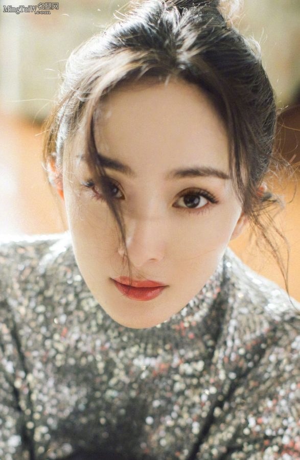 杨幂白嫩的玉足有想法吗(3/3)