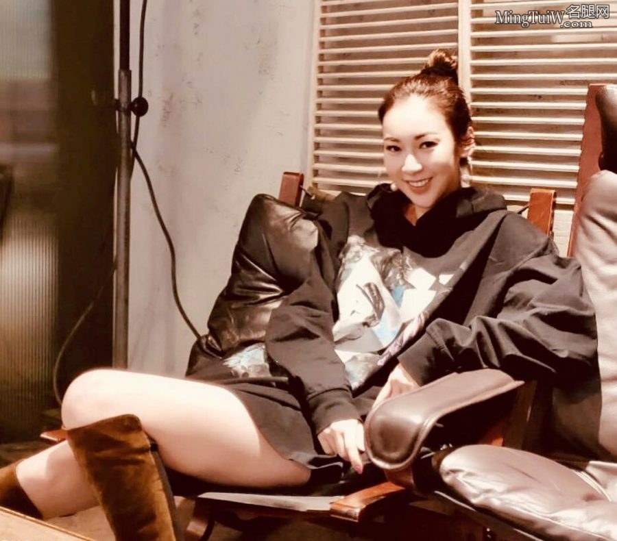 庄思敏靴子美腿合集(10/25)