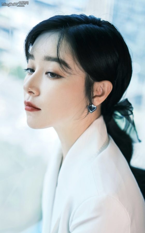 黑龙江美女明星阚清子大长腿霸屏(8/8)