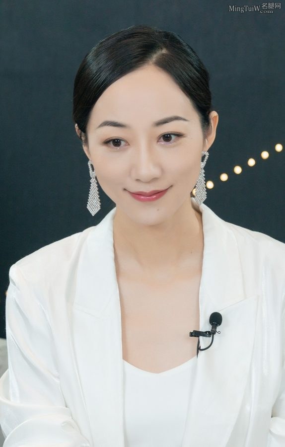 韩雪御姐气质脸美脚靓(8/8)