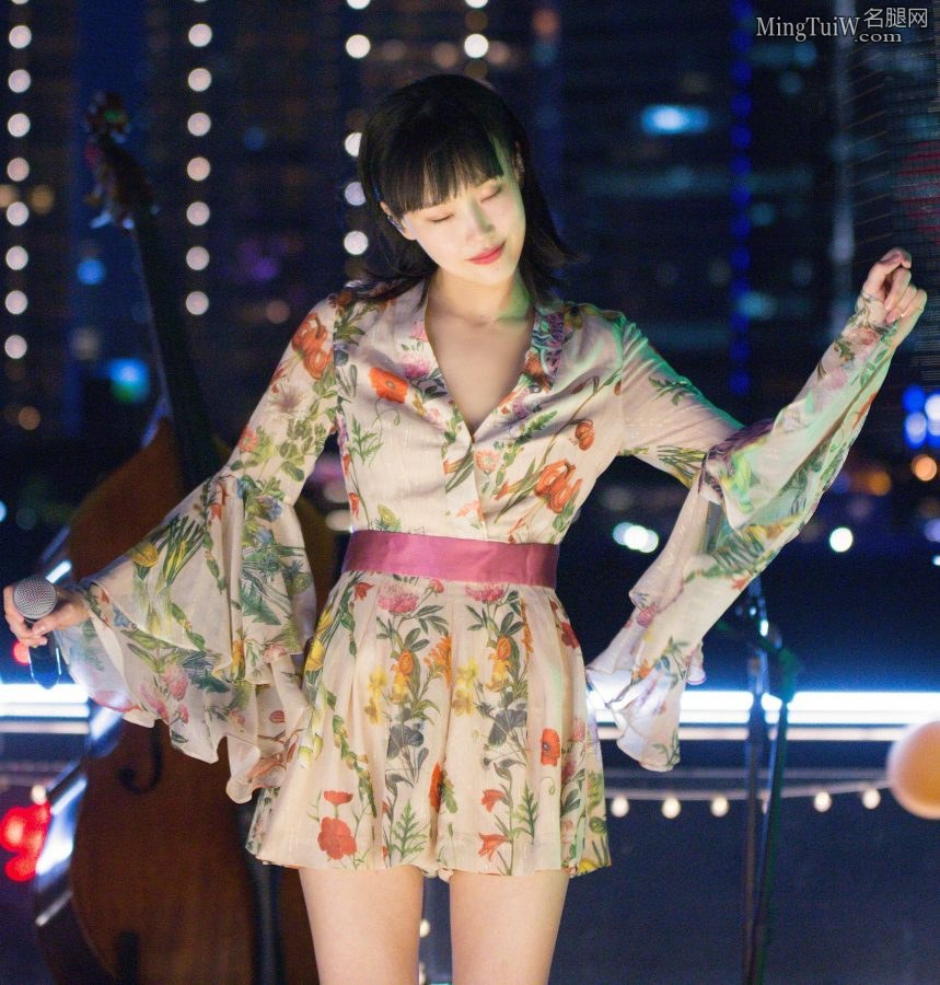 《知遇之城》真人秀节目黄龄美腿剧照(6/9)