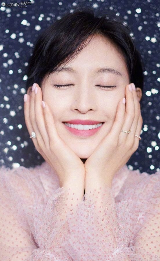 精致的长腿美女张俪迷人的美脸(5/5)