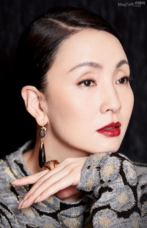 陶虹细高跟鞋里性感迷人的足弓(7/7)