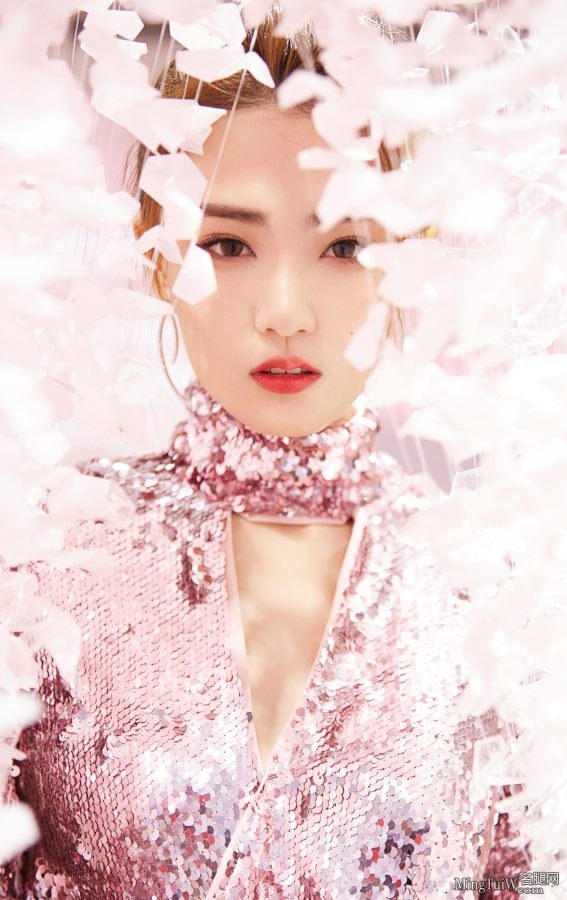 女明星徐璐双腿纤细修长玉足性感可爱(4/4)