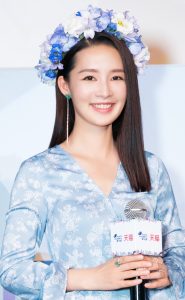 海飞丝代言人李沁美腿玉足芬芳亮相（第6张/共9张）