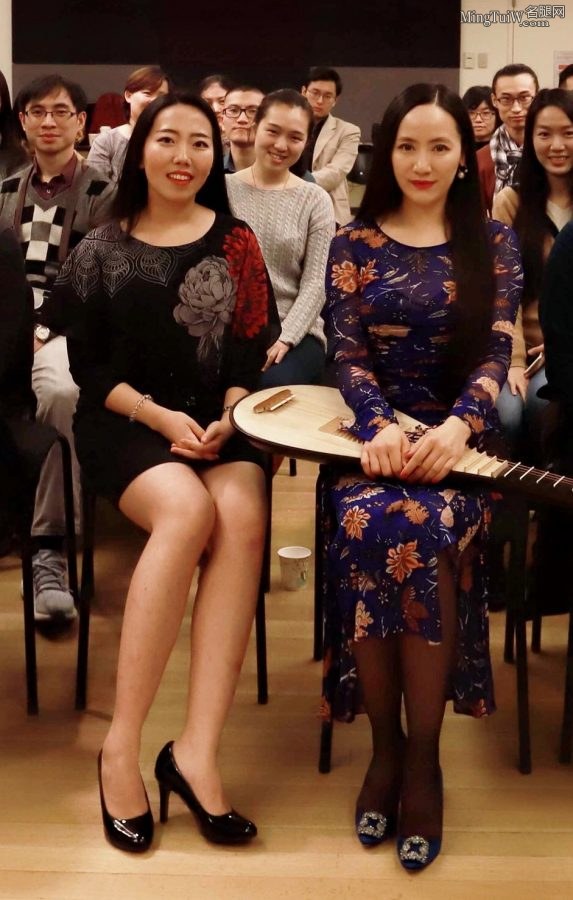 美女琵琶演奏家马琳长旗袍黑丝袜(1/2)