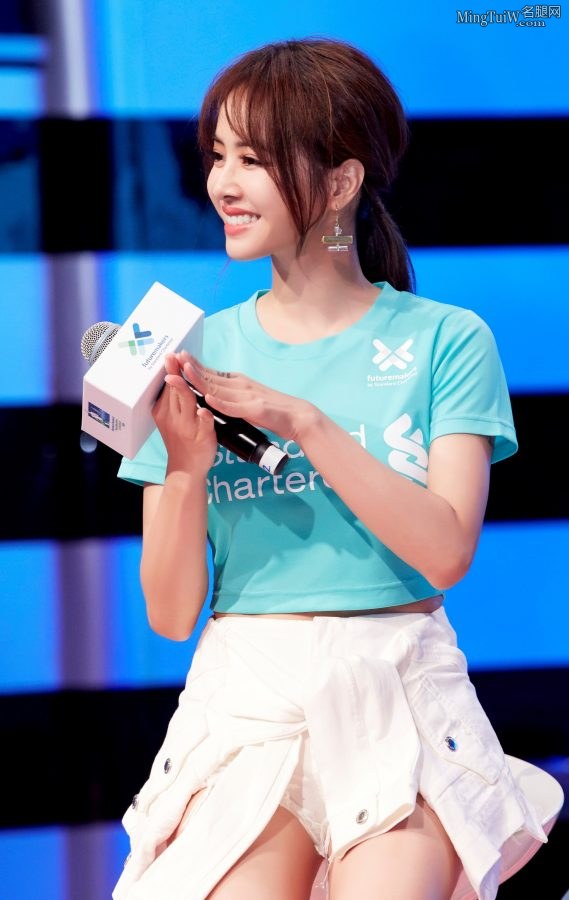 纯美气质女星蔡依林美腿光滑(4/5)