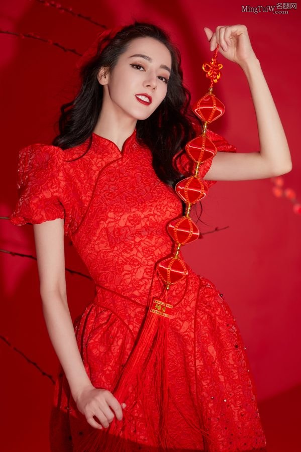 甜度爆表的女星迪丽热巴(9/9)