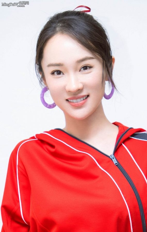 女明星霍思燕漂亮的玉腿(2/5)