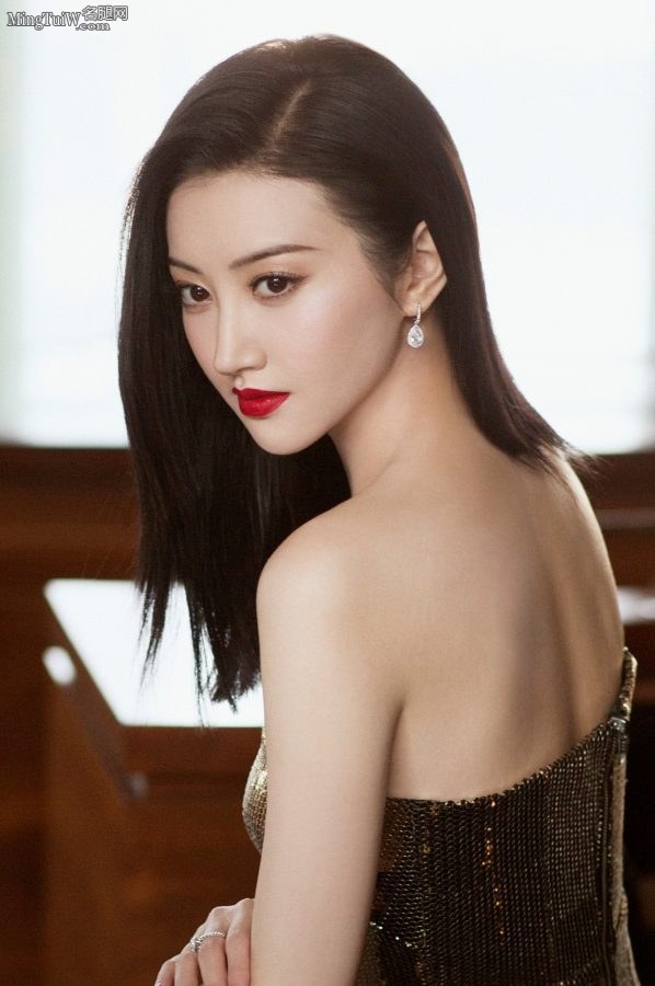 景甜红唇性感秀美肩和玉臂(5/7)