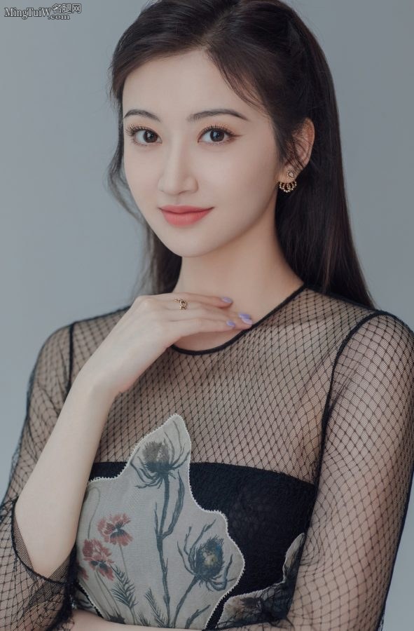 绝色女明星景甜又穿上了这双高跟鞋(2/3)