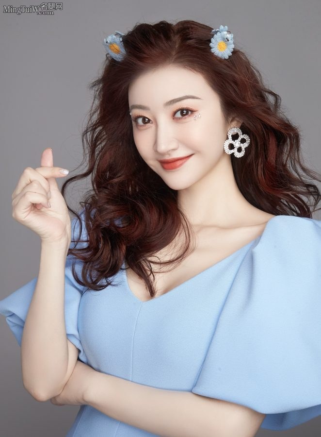 景甜可爱造型扮嫩美腿纤细(6/9)