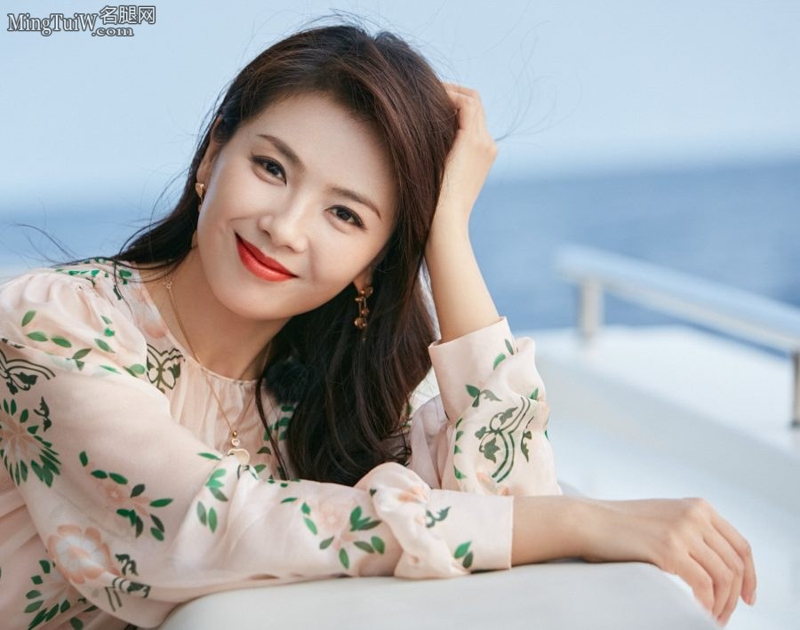 《妻子的浪漫旅行》秦海璐和刘涛好姐妹剧照(5/11)