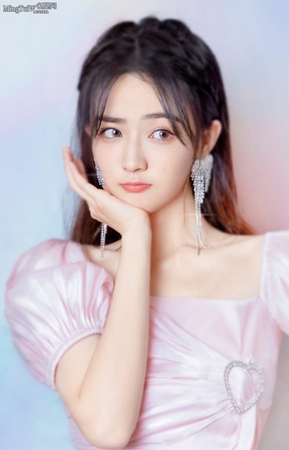 可爱酱徐璐美腿如春水(2/2)