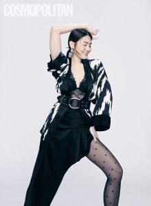 《时尚COSMO》周秀娜美腿穿黑丝袜拍摄性感写真大片