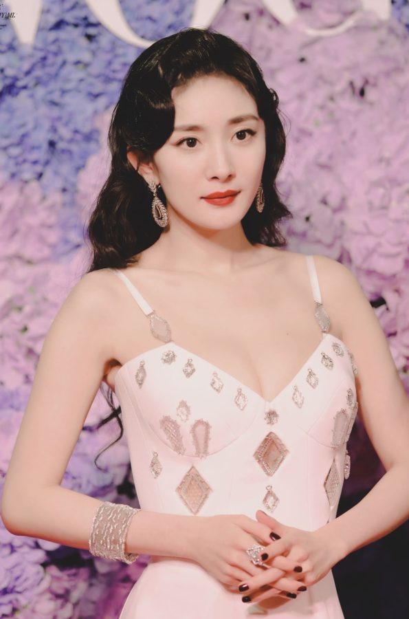 今晚最美的新娘杨幂无暇美腿(34/37)