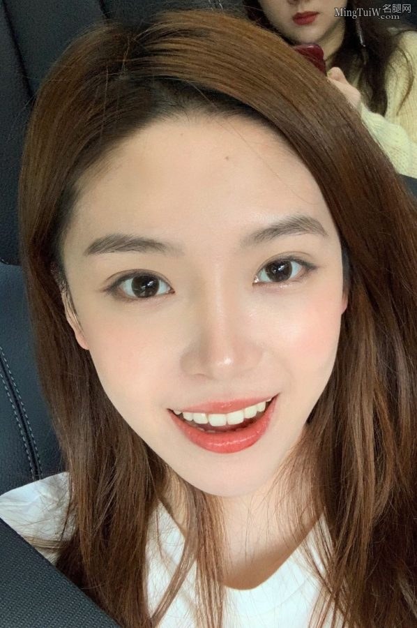 半藏森林胡文婕美腿生活照(8/8)