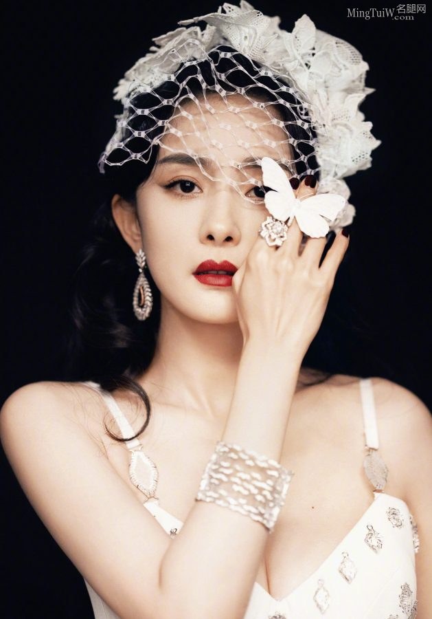 今晚最美的新娘杨幂无暇美腿(8/37)
