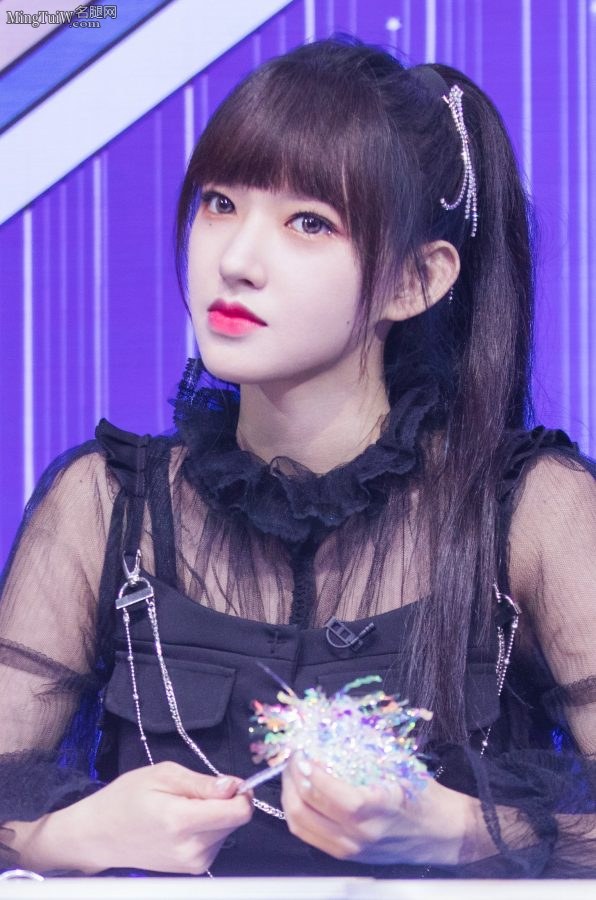 程潇纤细白皙腿跳舞(6/6)